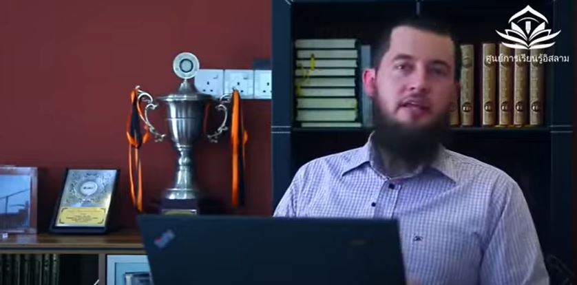 من هو الله؟ فهم الله في الإسلام